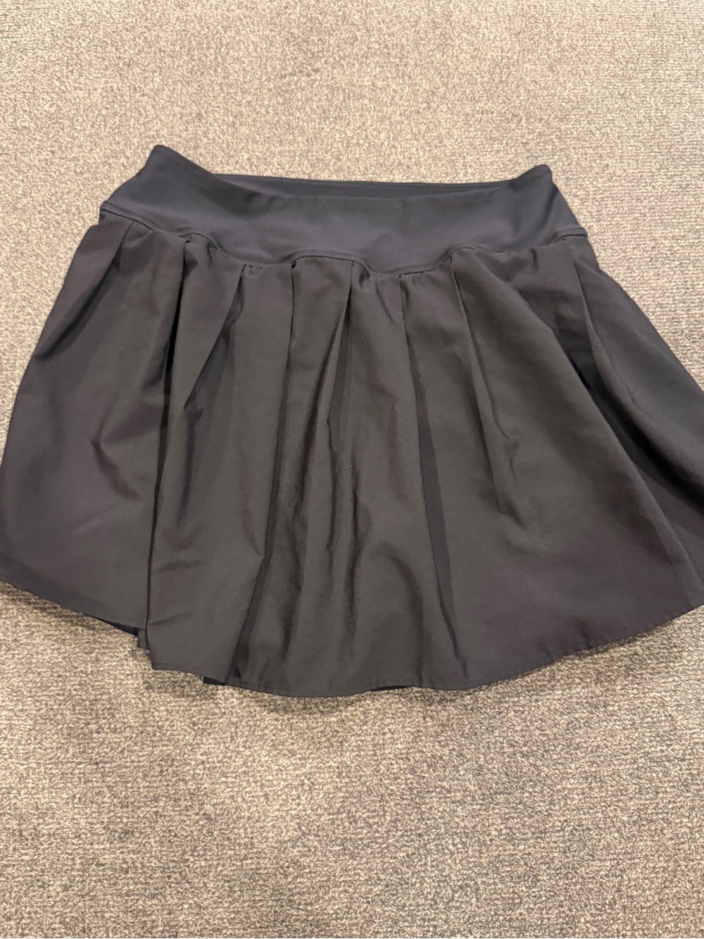 Old Navy Athletic Pleated Skirt with shorts size m - Picture 4 of 8